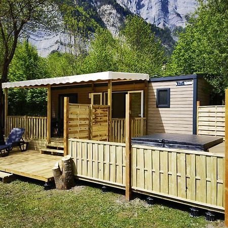 Camping Le Colporteur Hotel Le Bourg-d'Oisans Luaran gambar