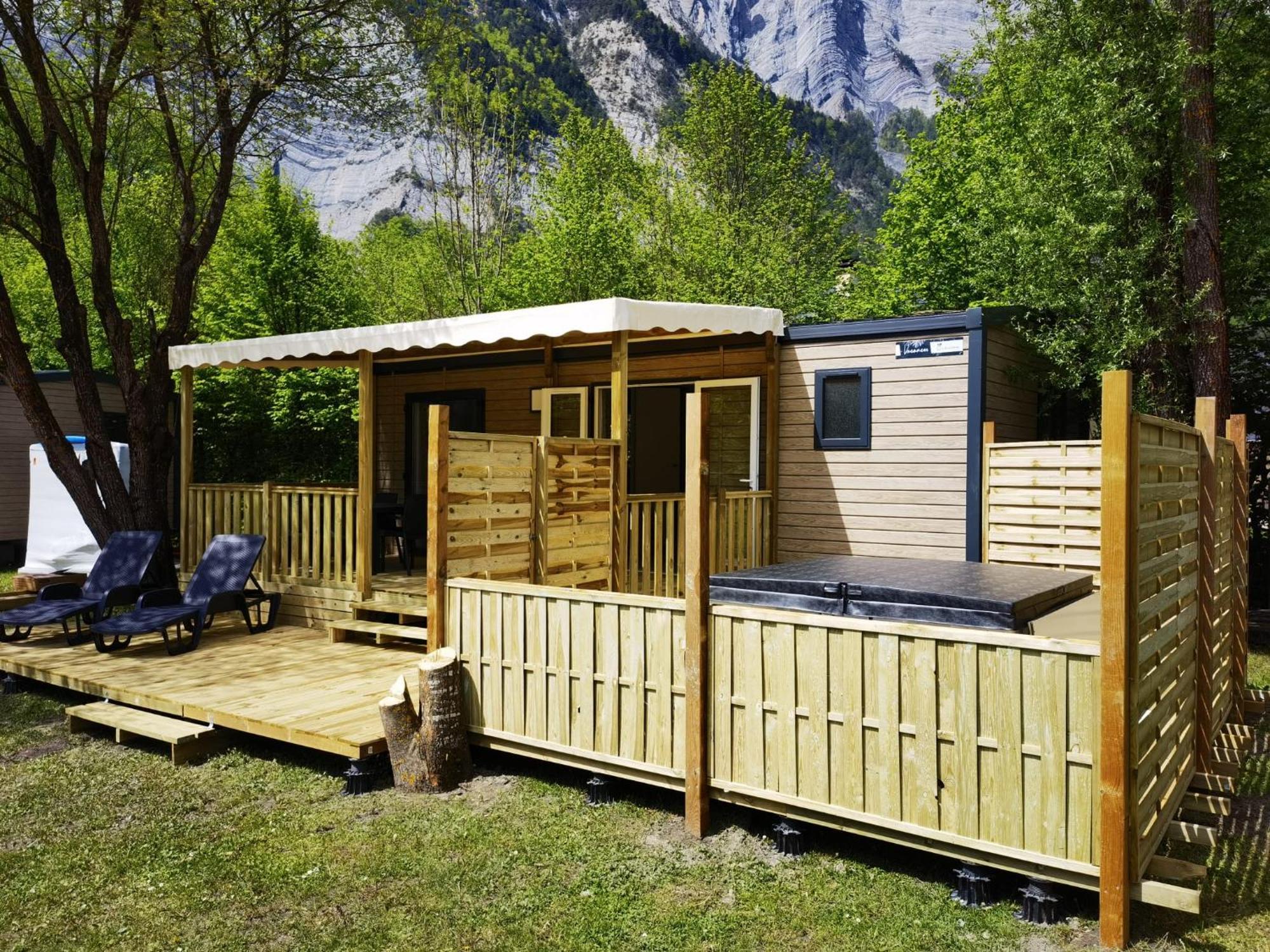 Camping Le Colporteur Hotel Le Bourg-d'Oisans Luaran gambar