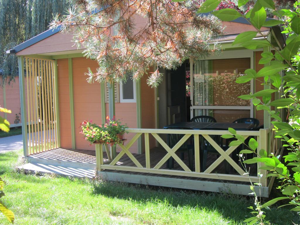 Camping Le Colporteur Hotel Le Bourg-d'Oisans Luaran gambar